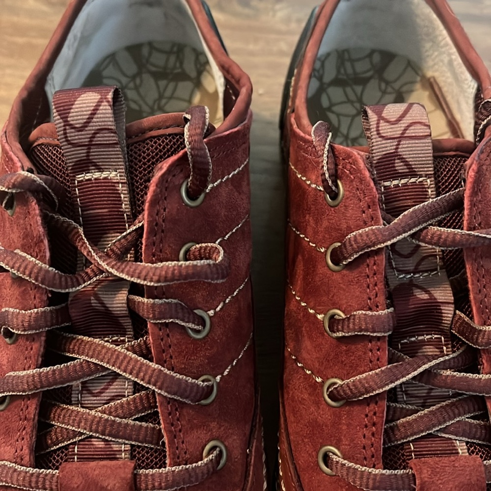 Merrell Shoes - Picture 3 of 9
